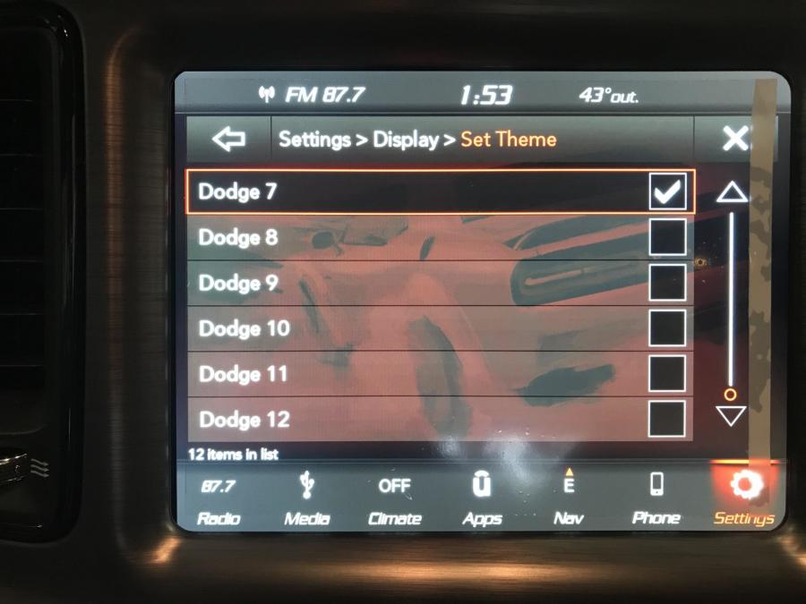 Детали интерьера Dodge Challenger SRT Demon (LC) 2018 года  (фото 82 из 162)